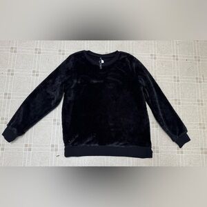 Gaiam Women’s Medium Black Velour Fuzzy Cozy Crew Sweatshirt